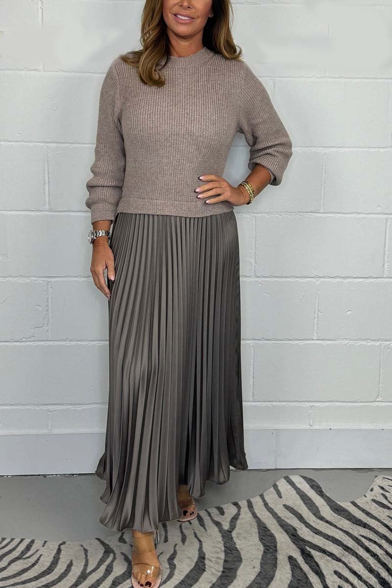 Emilia | Lang Bluse med Plisseret Nederdel