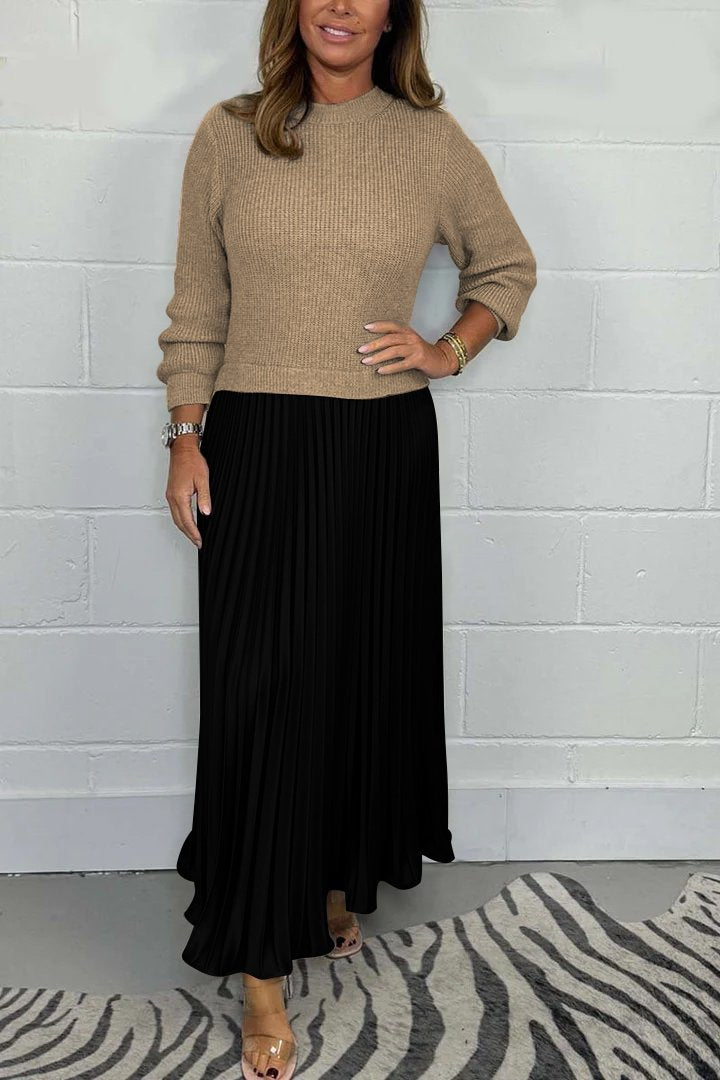 Emilia | Lang Bluse med Plisseret Nederdel