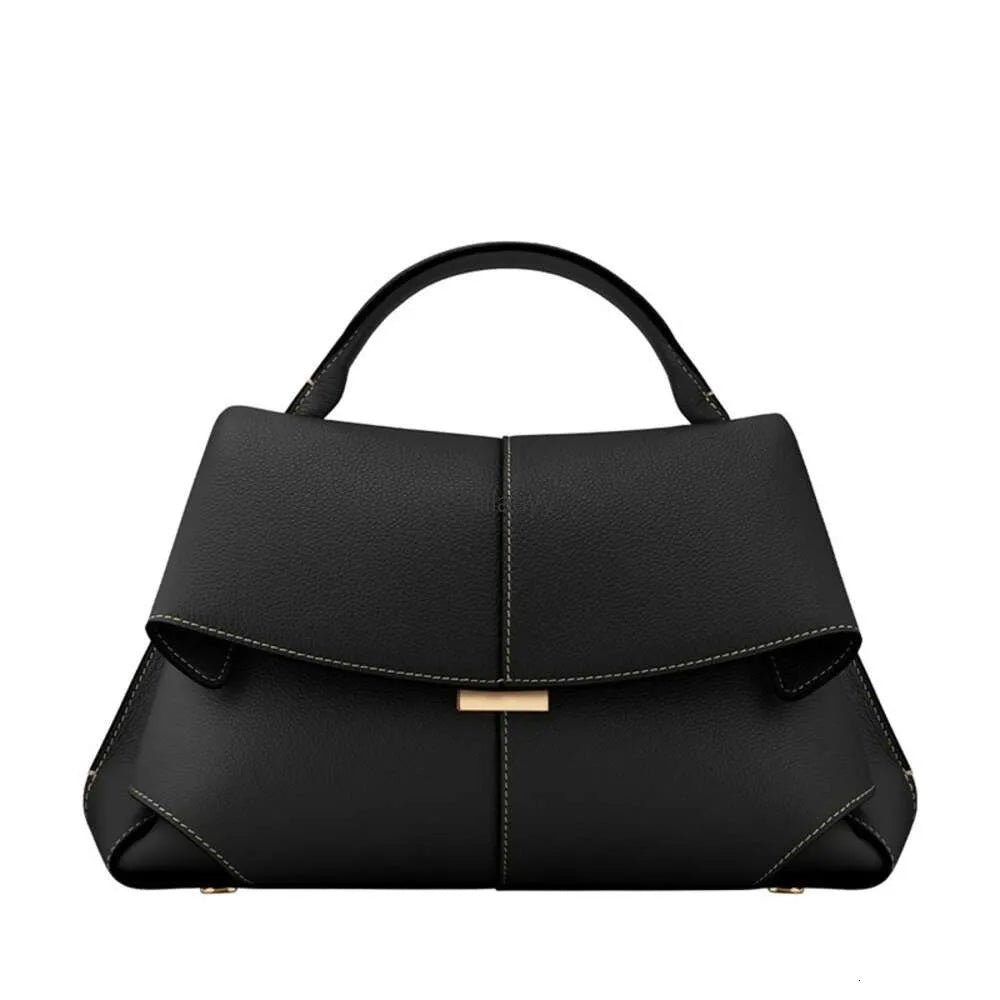 Holm™ | Aria