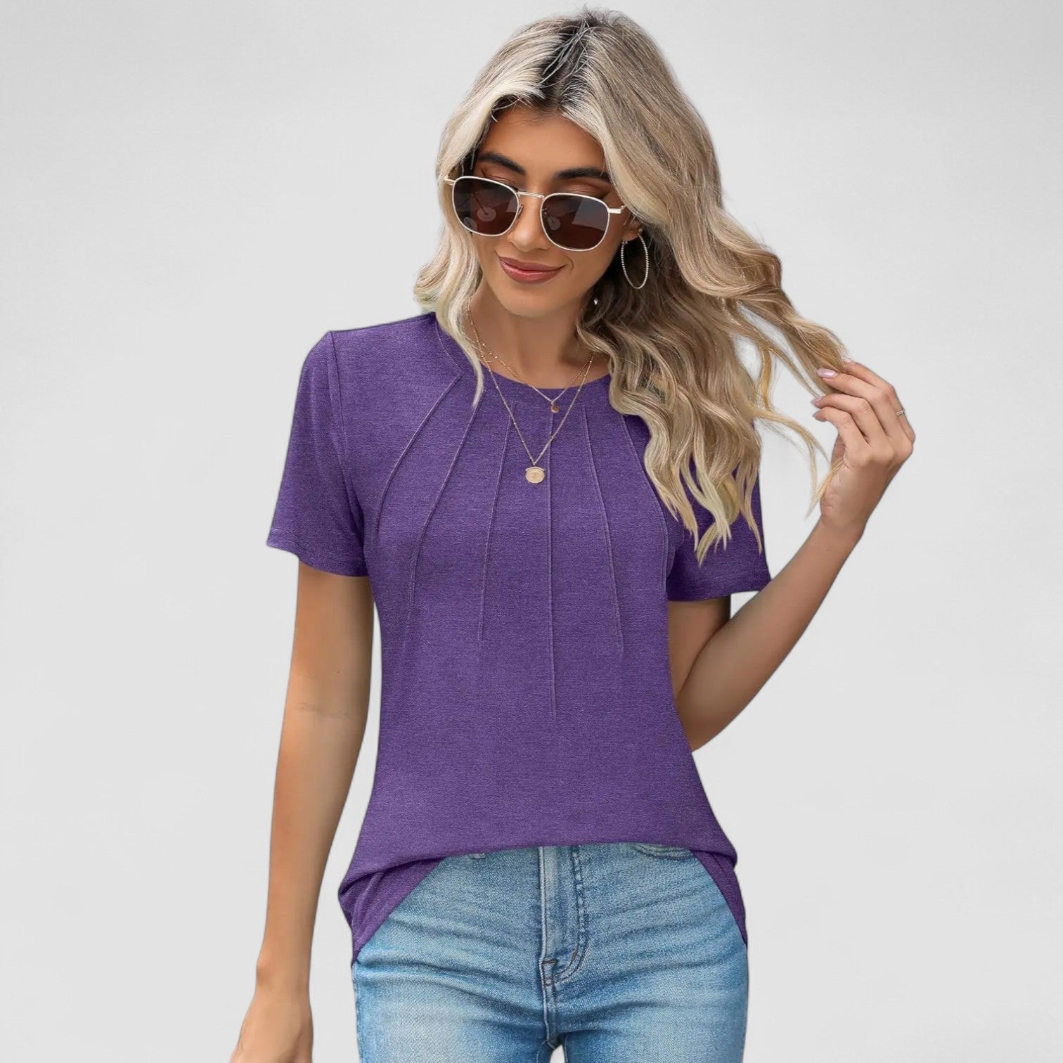 Mette | Noelie – Kortærmet top med sømdetaljer